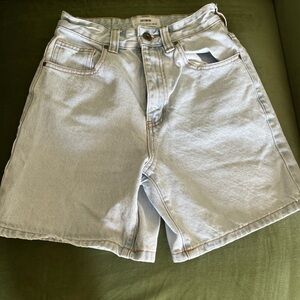Light blue Cotton On Jorts!

Loved them, but I outgrew them.